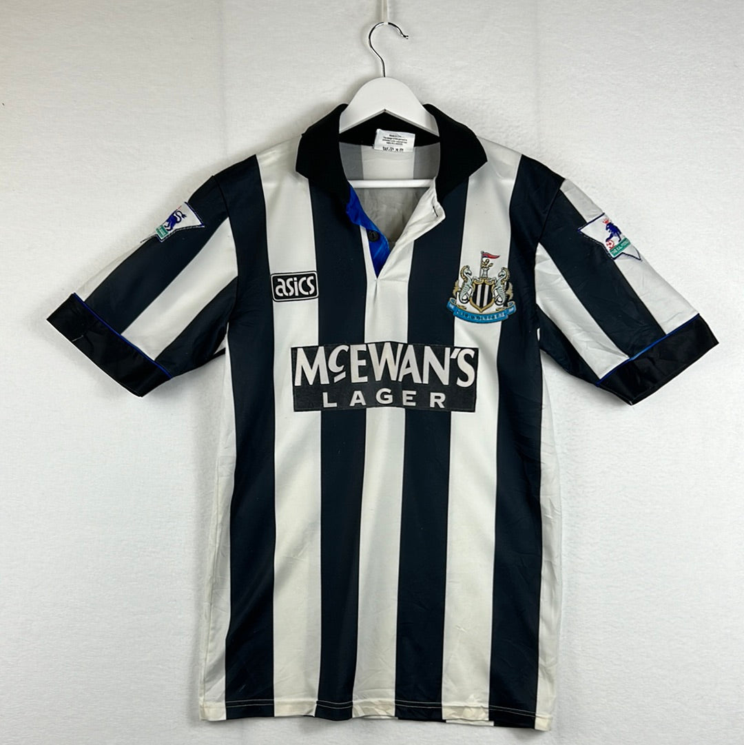 Newcastle United 1993/1994 Home Shirt Front