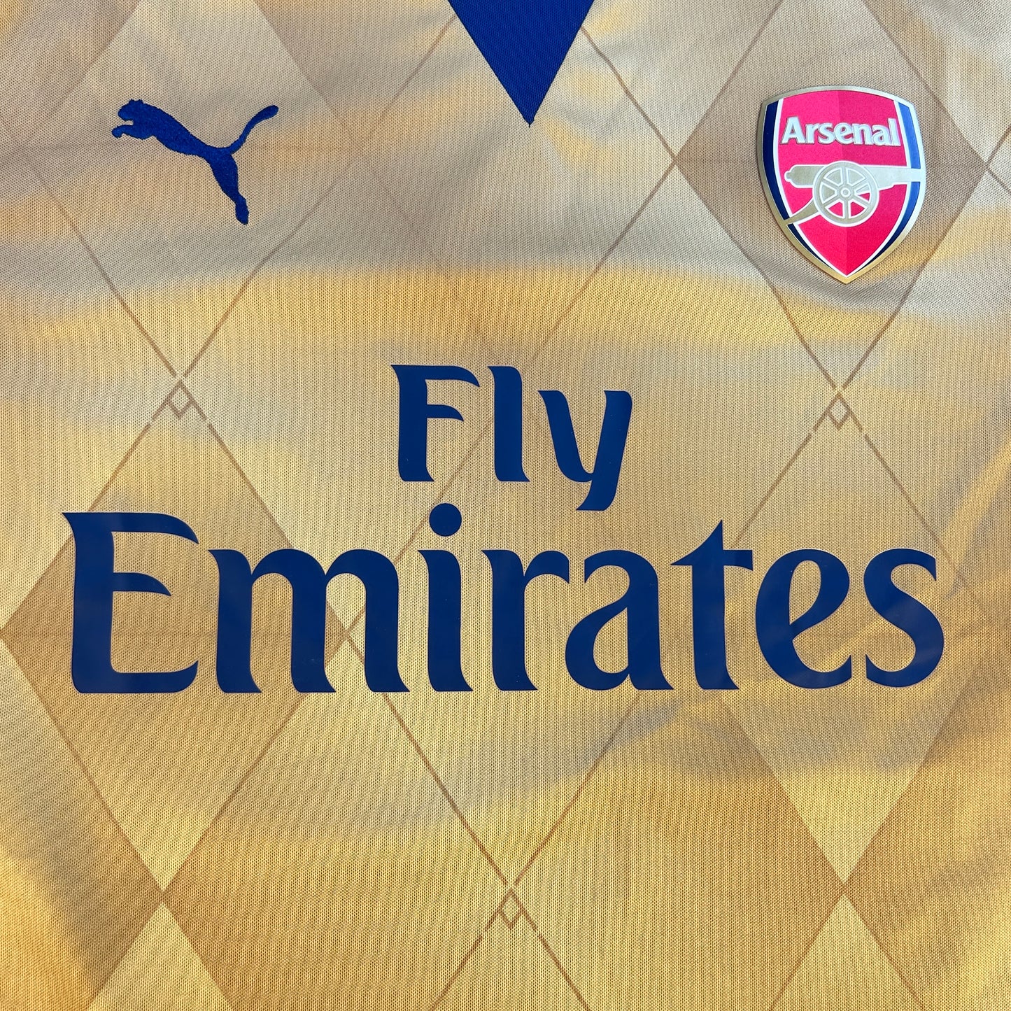 Arsenal 2015/2016 Away Shirt