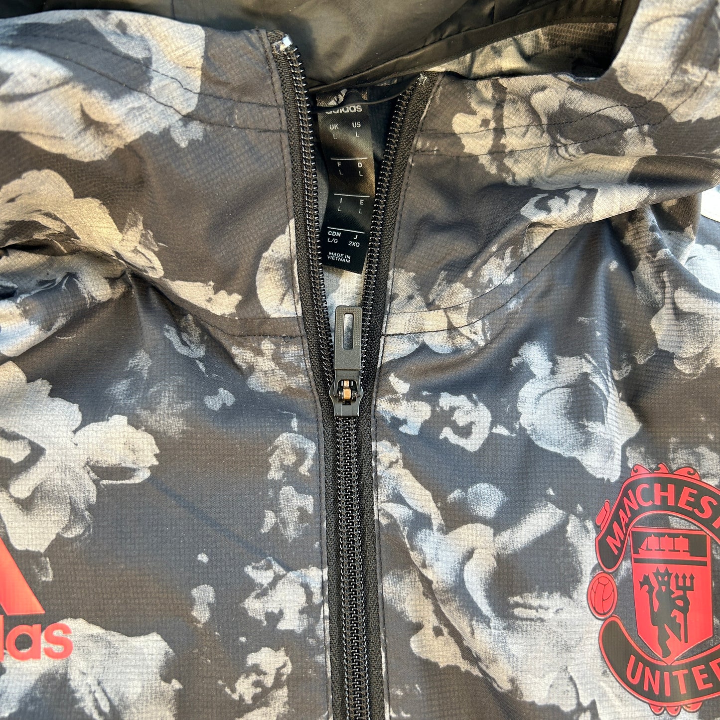 Manchester United 2019/2020 Manchester Rose Windbreaker Jacket