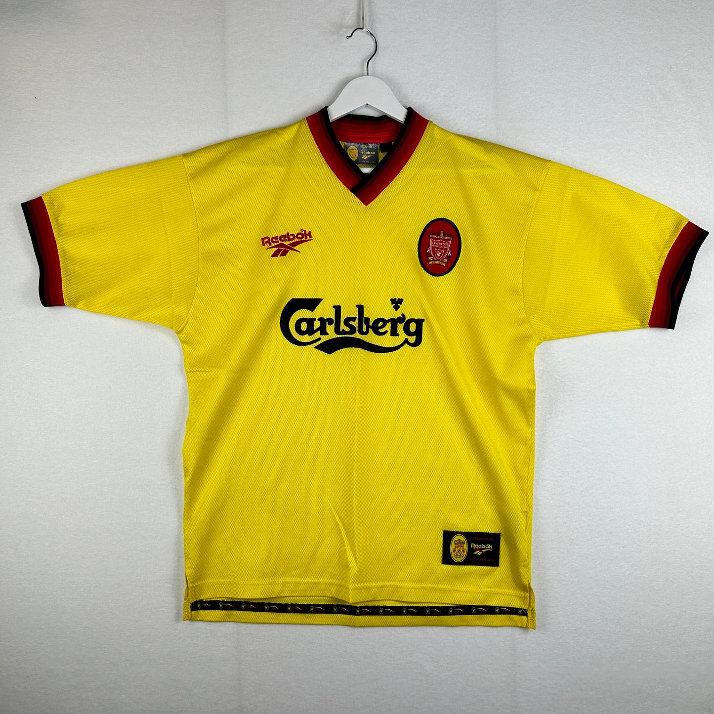 Liverpool 1997-1998 Away Shirt 