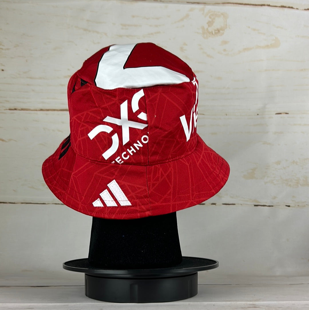 Manchester United 23/24 Home Bucket Hat DXC Tech and 7 print on the top and back