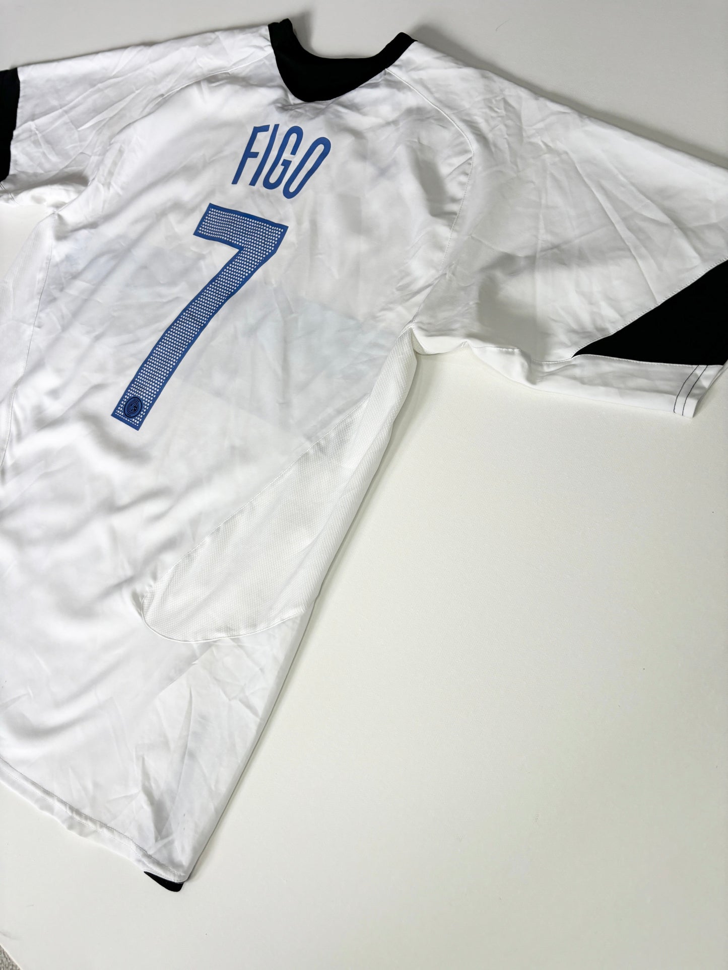 Inter Milan Away Shirt 2005/06 (L) Figo 7