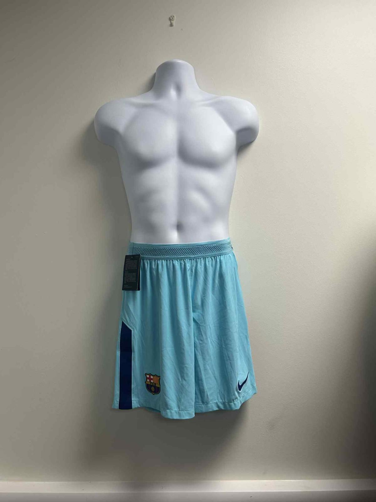 Barcelona 2020-2021 Football Shorts (BNWT) L