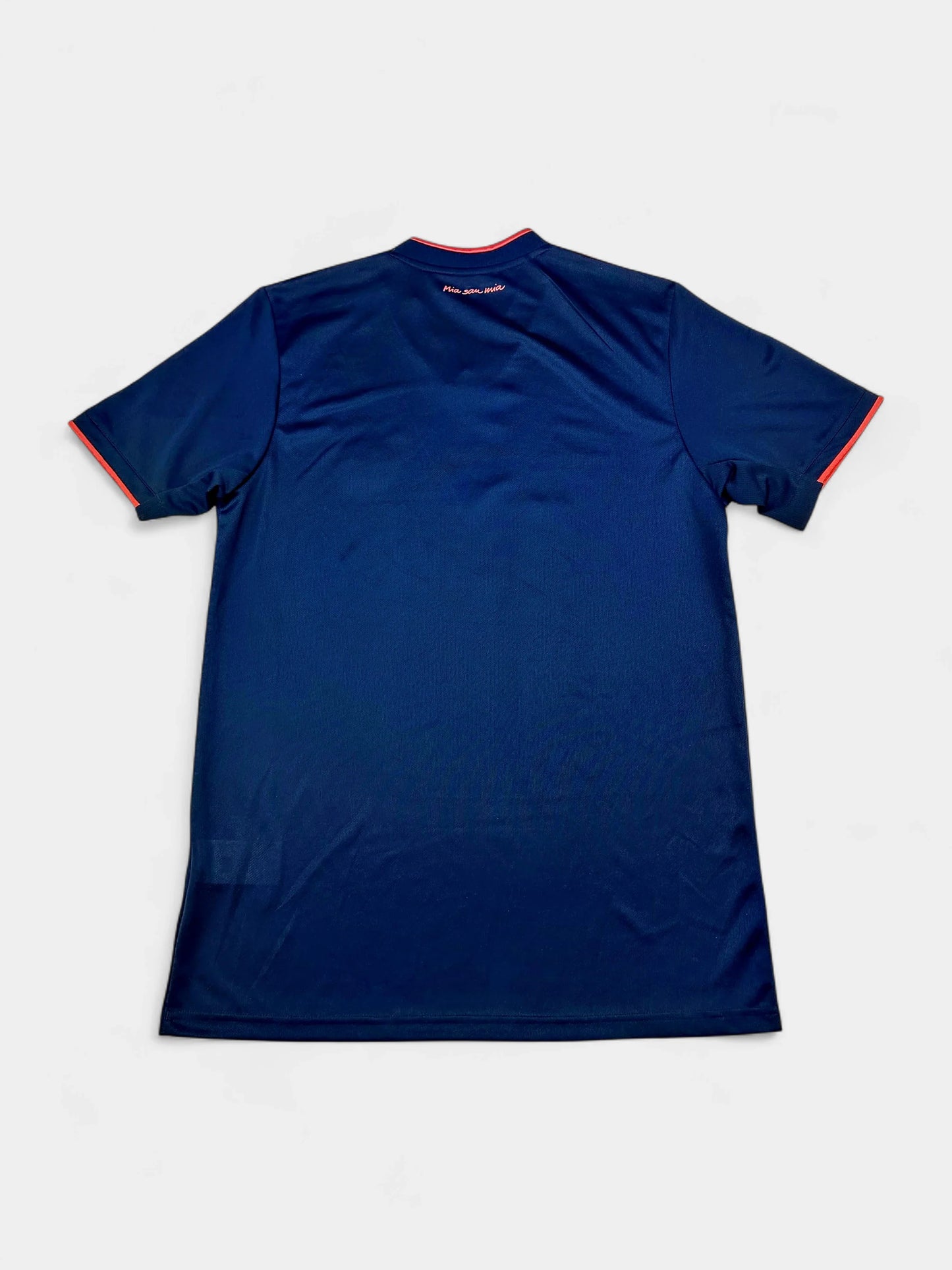 Bayern Munich 2019-20 Football Shirt (Medium)