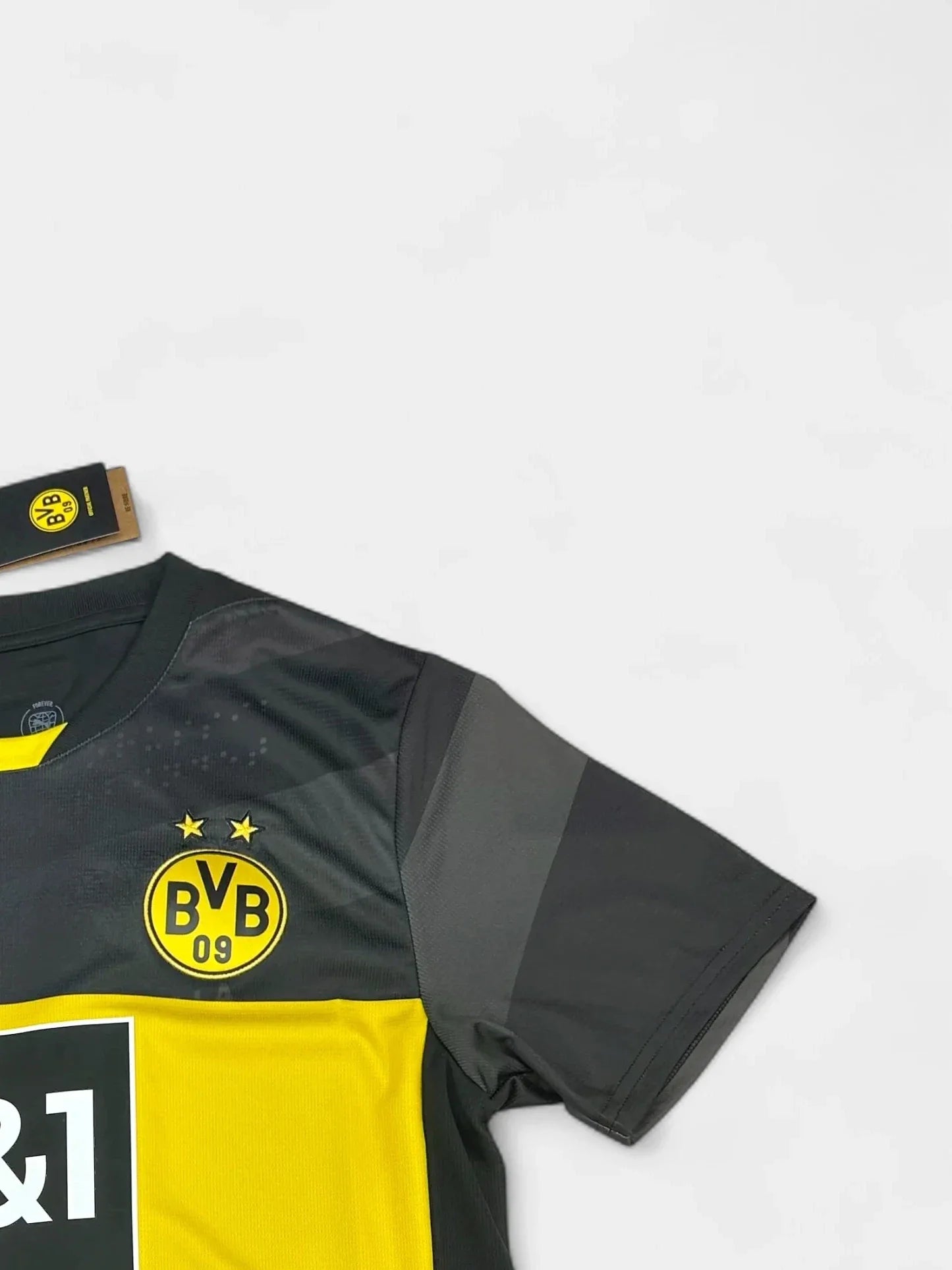 Borussia Dortmund 2024-25 Shirt (Medium)