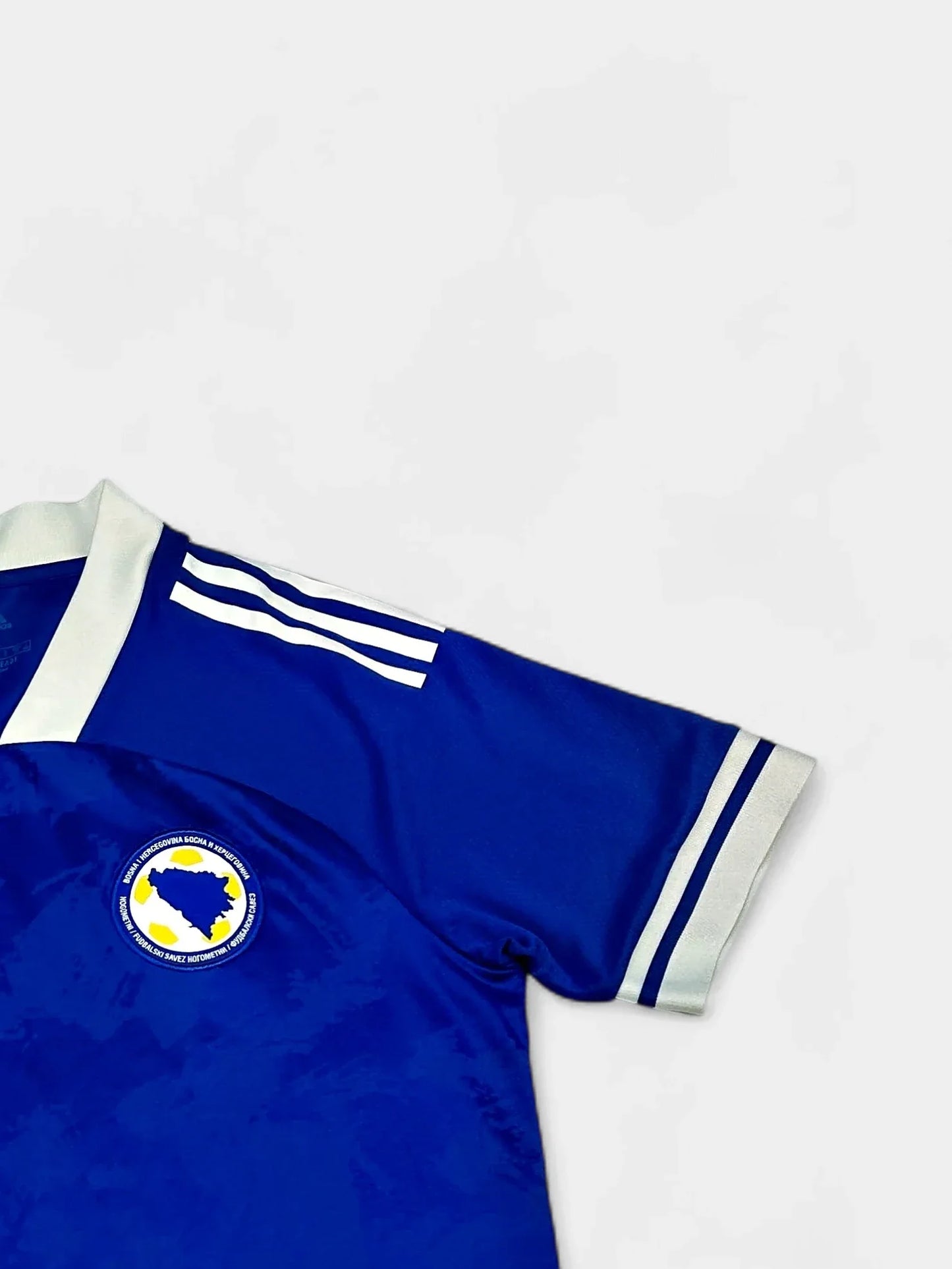 Bosnia and Herzegovina 2020-22 Football Shirt (Large)