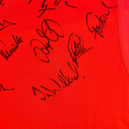 Manchester United 2000-2001 Squad Signed Home Shirt