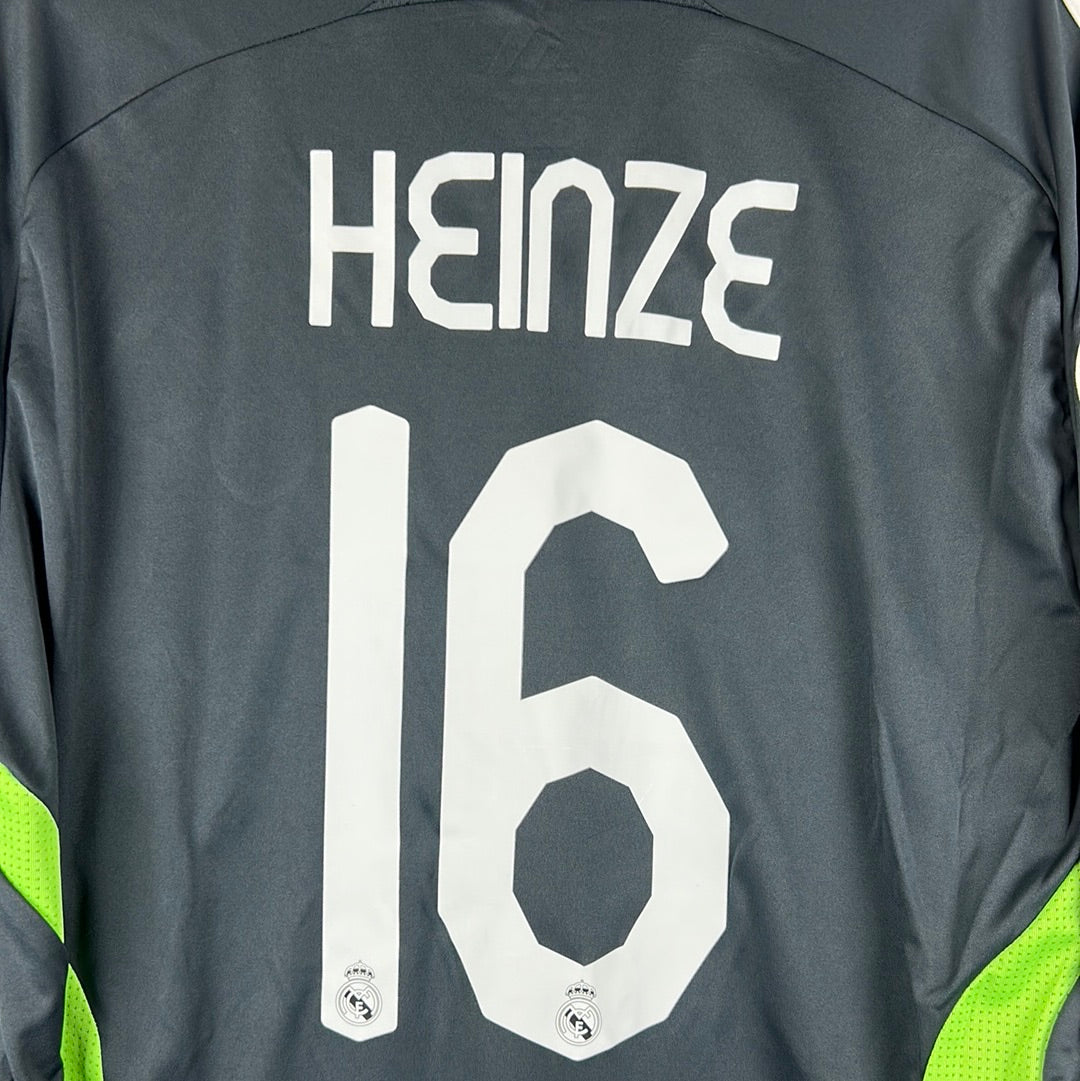 Real Madrid 2007/2008 Player Issue Third Shirt - Heinze 16