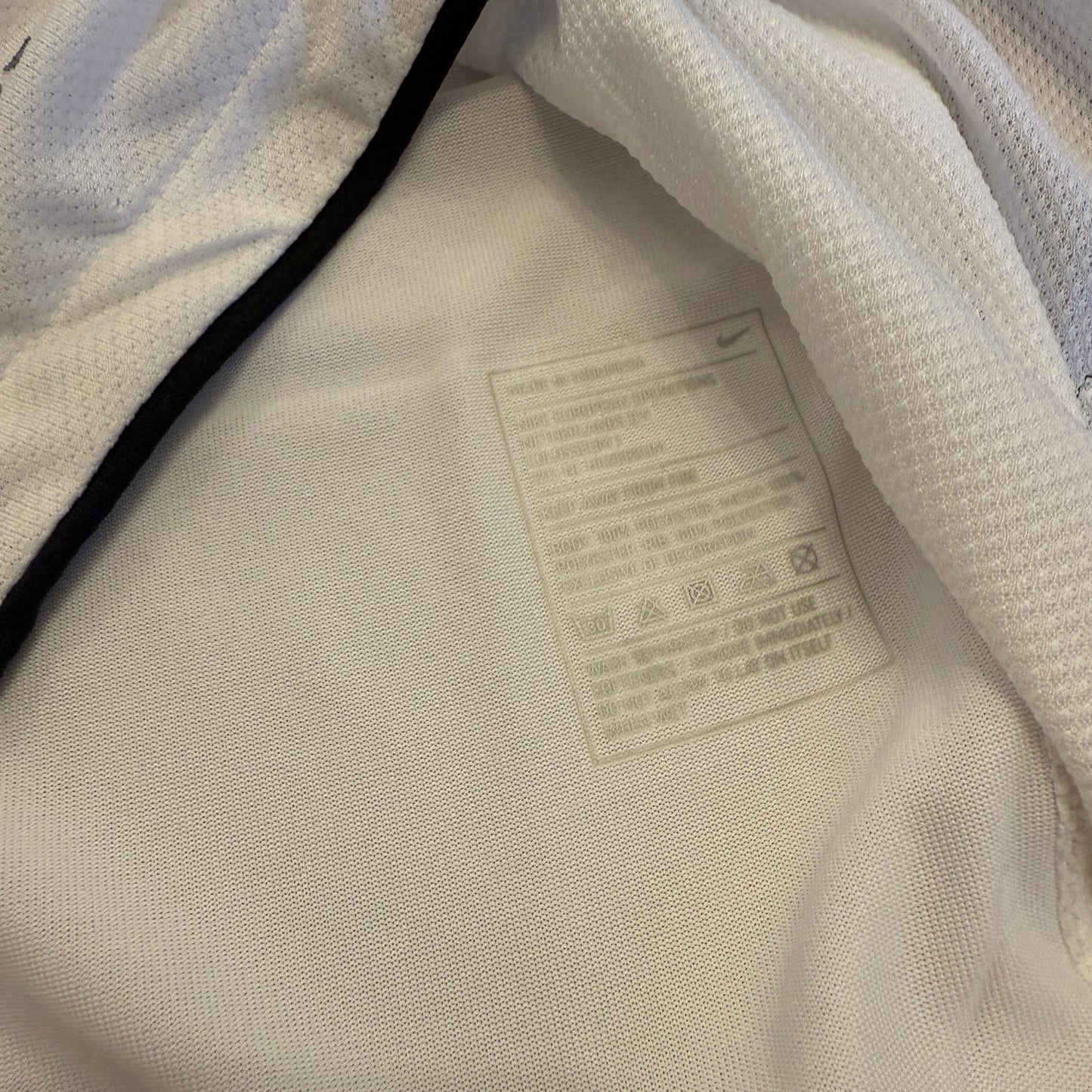 Manchester United 2010/2011 Player Issue Away Shirt