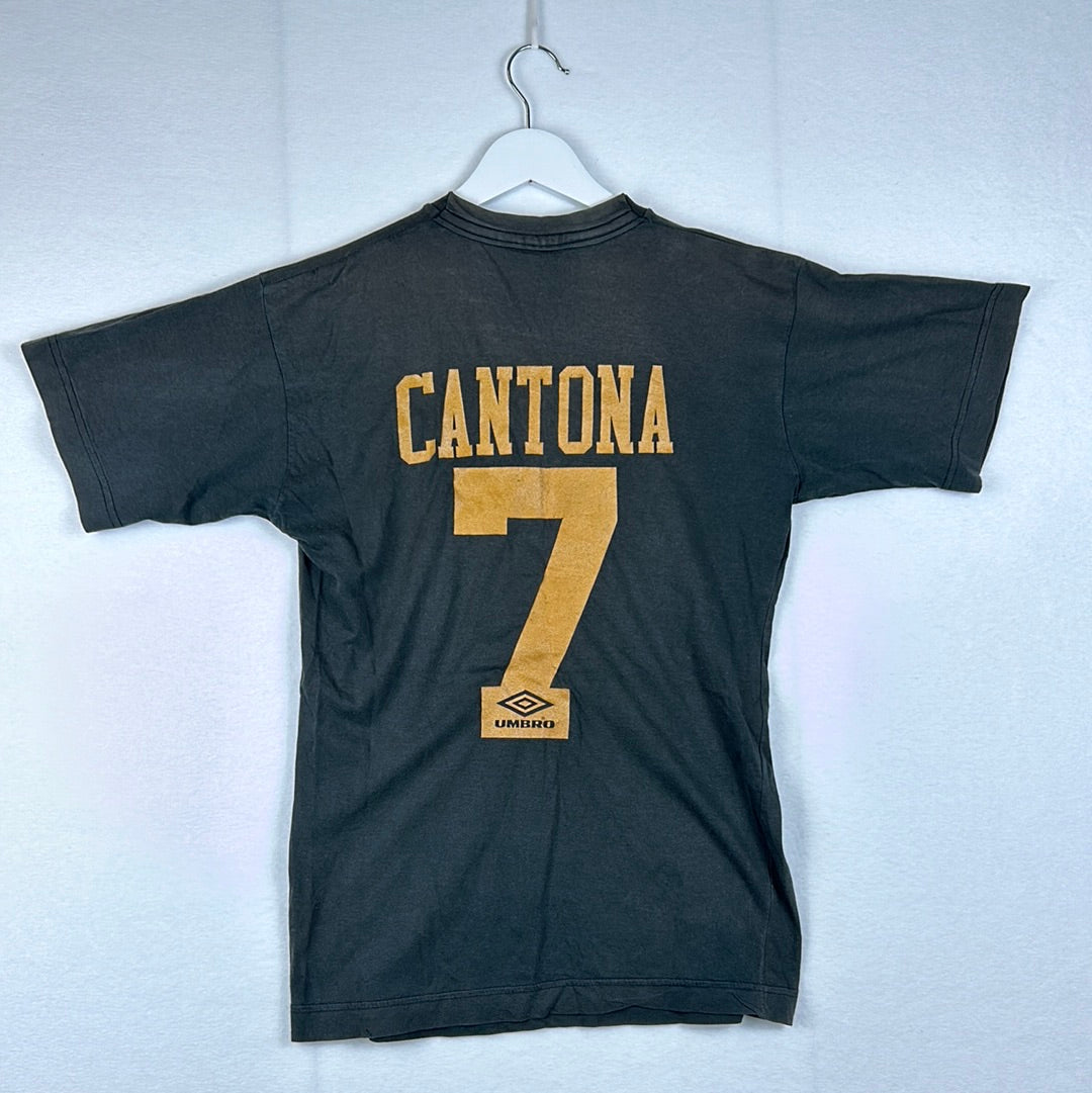 Manchester United 1994-1996 Eric Cantona - Pure Gold T-Shirt - LB/ Small Adult