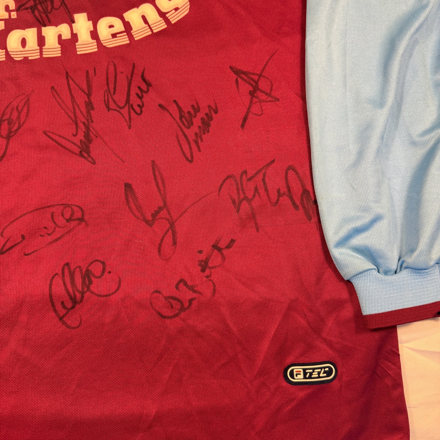 West Ham United 2001/2002 Player Issue Home Shirt - Carrick - Squad Signed