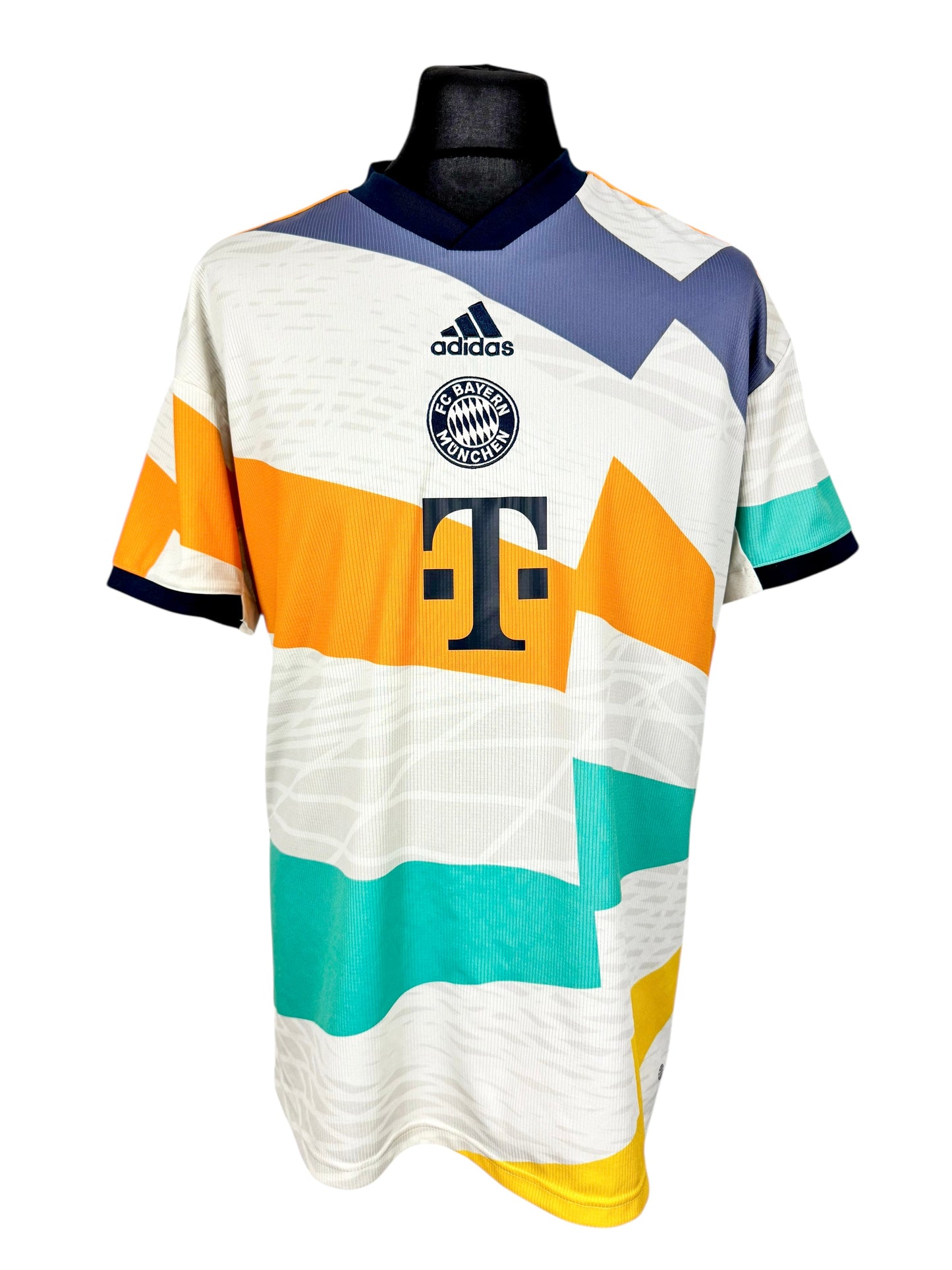 Bayern Munich 2022-23 Fourth - Size XL