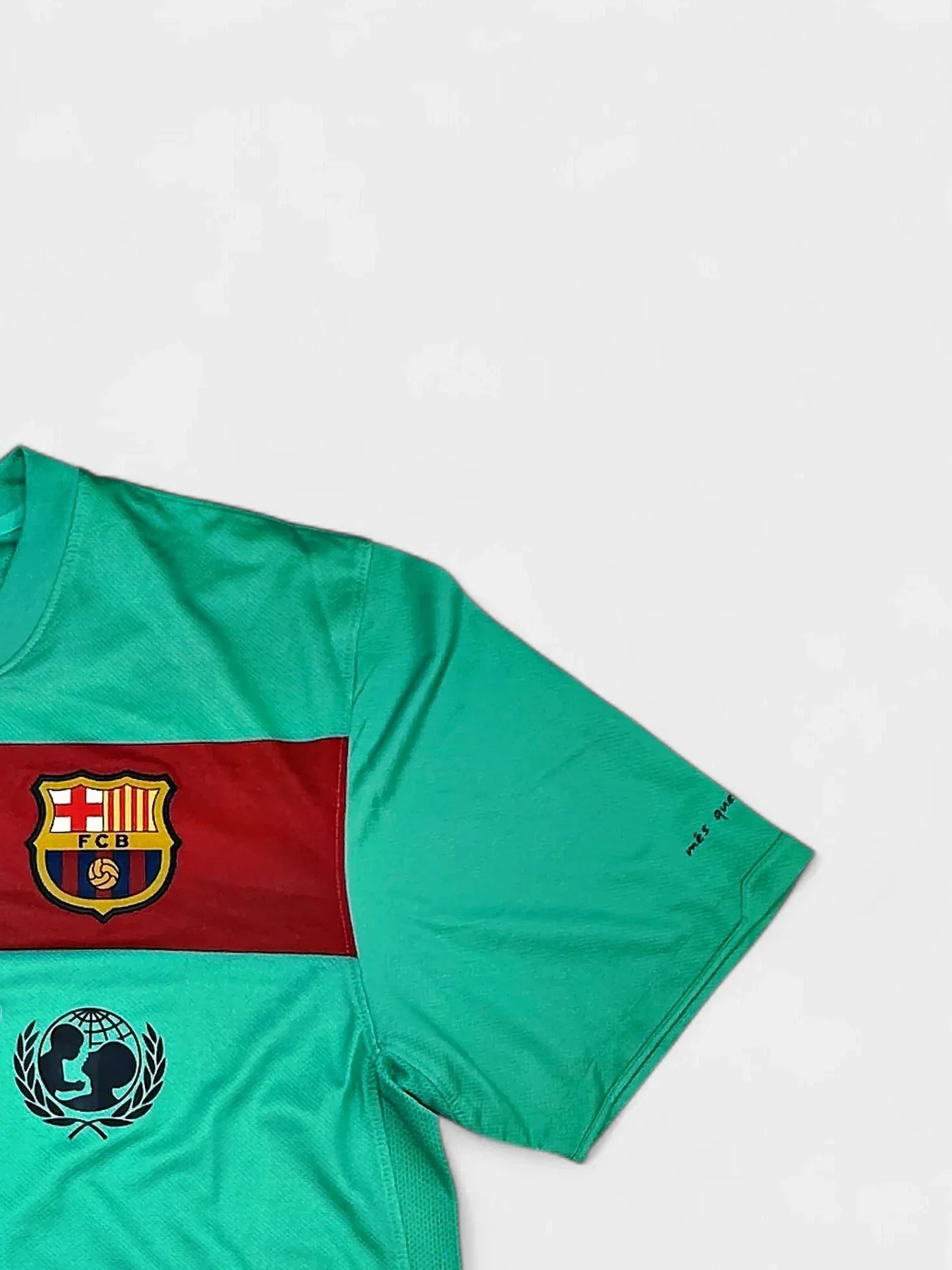 FC Barcelona 2010-11 Football Shirt (Large)