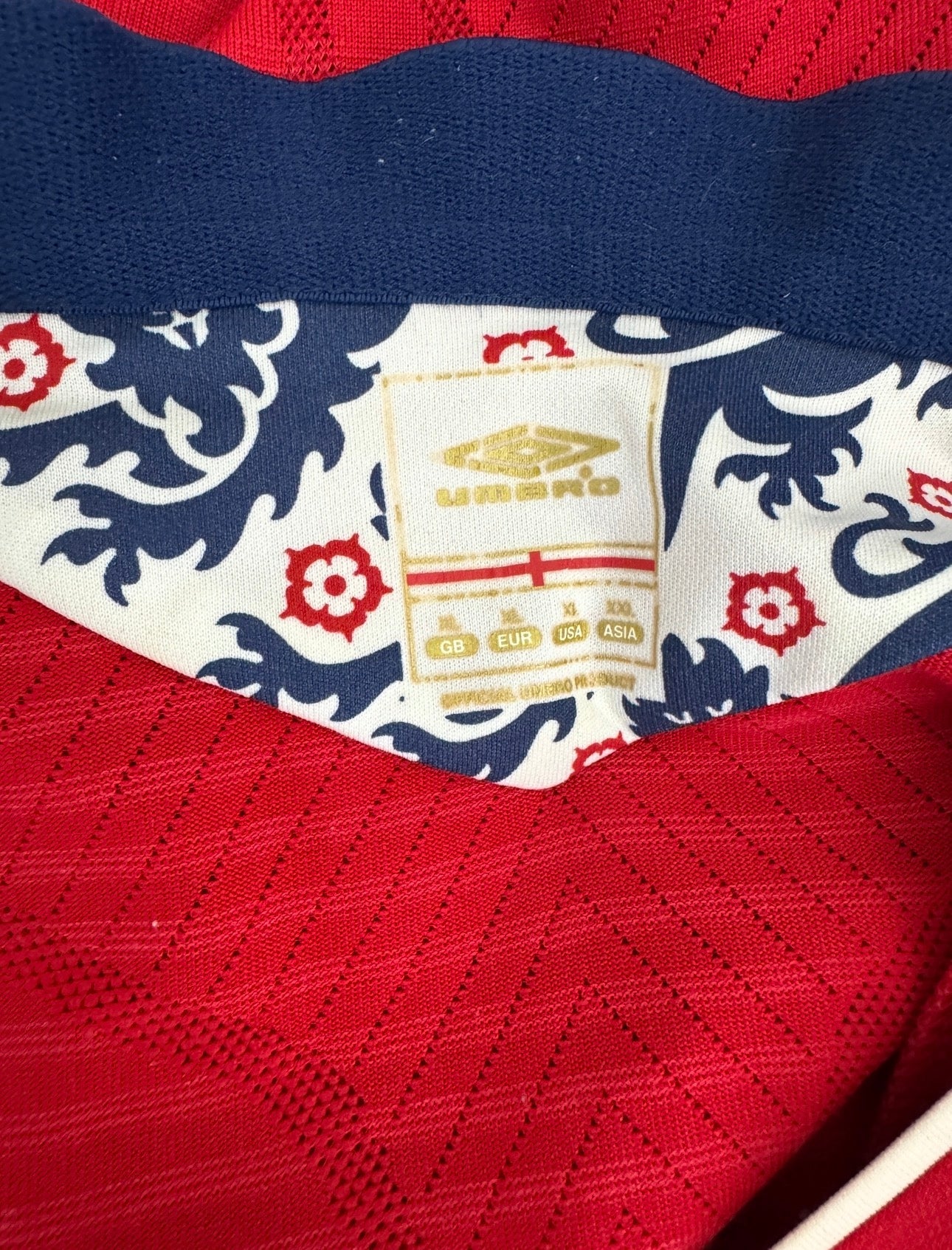 England 2008-10 Away Shirt - Size XL (L Fit)