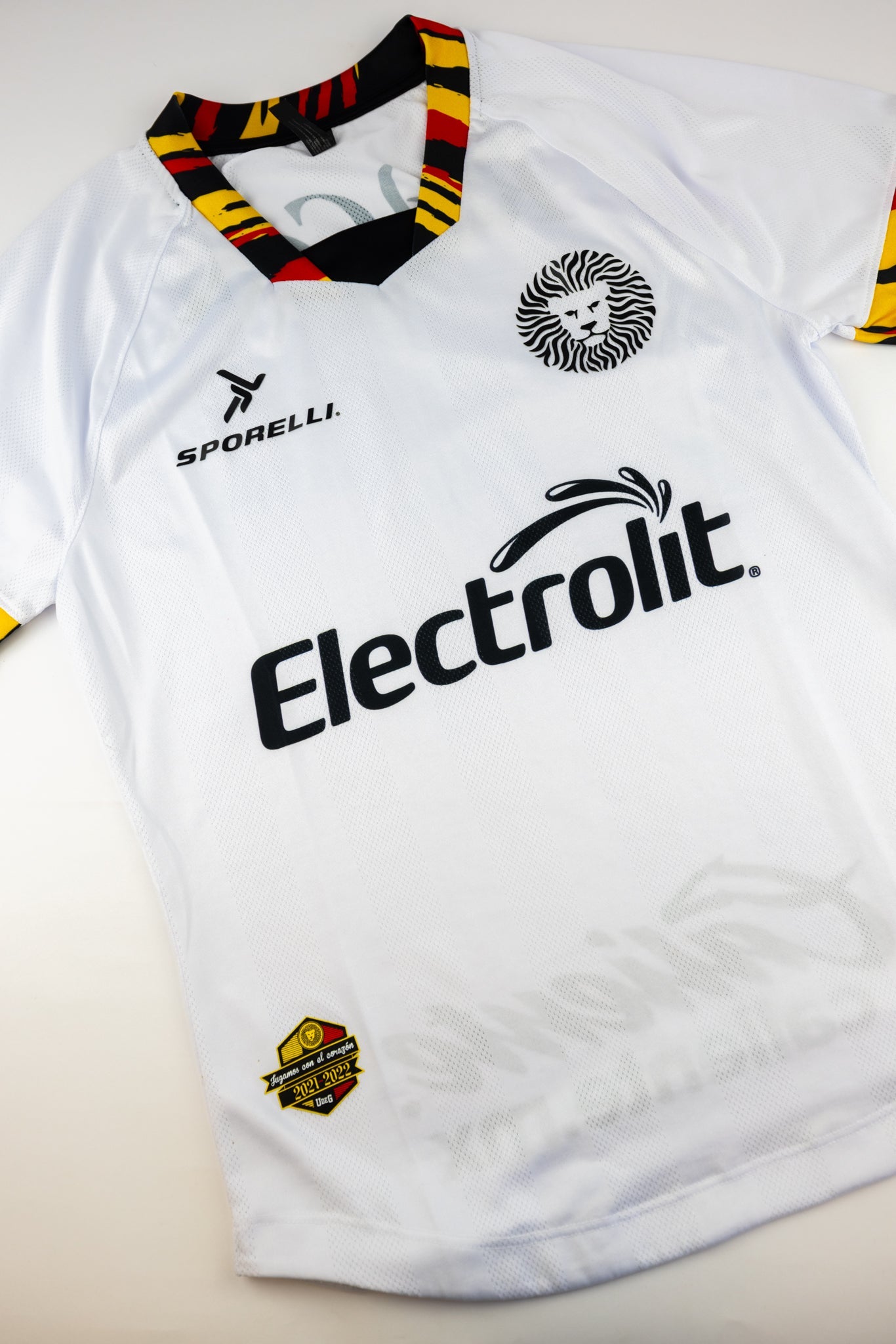 Leones Negros 2021-22 Football Shirt (Small)