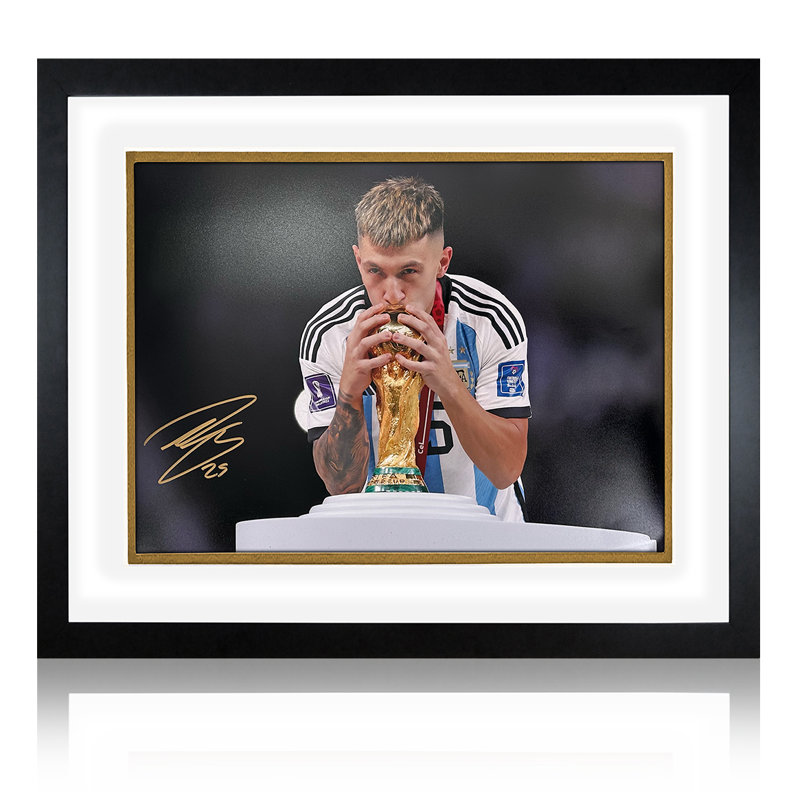 Lisandro Martínez Signed Argentina Deluxe Mount Frame