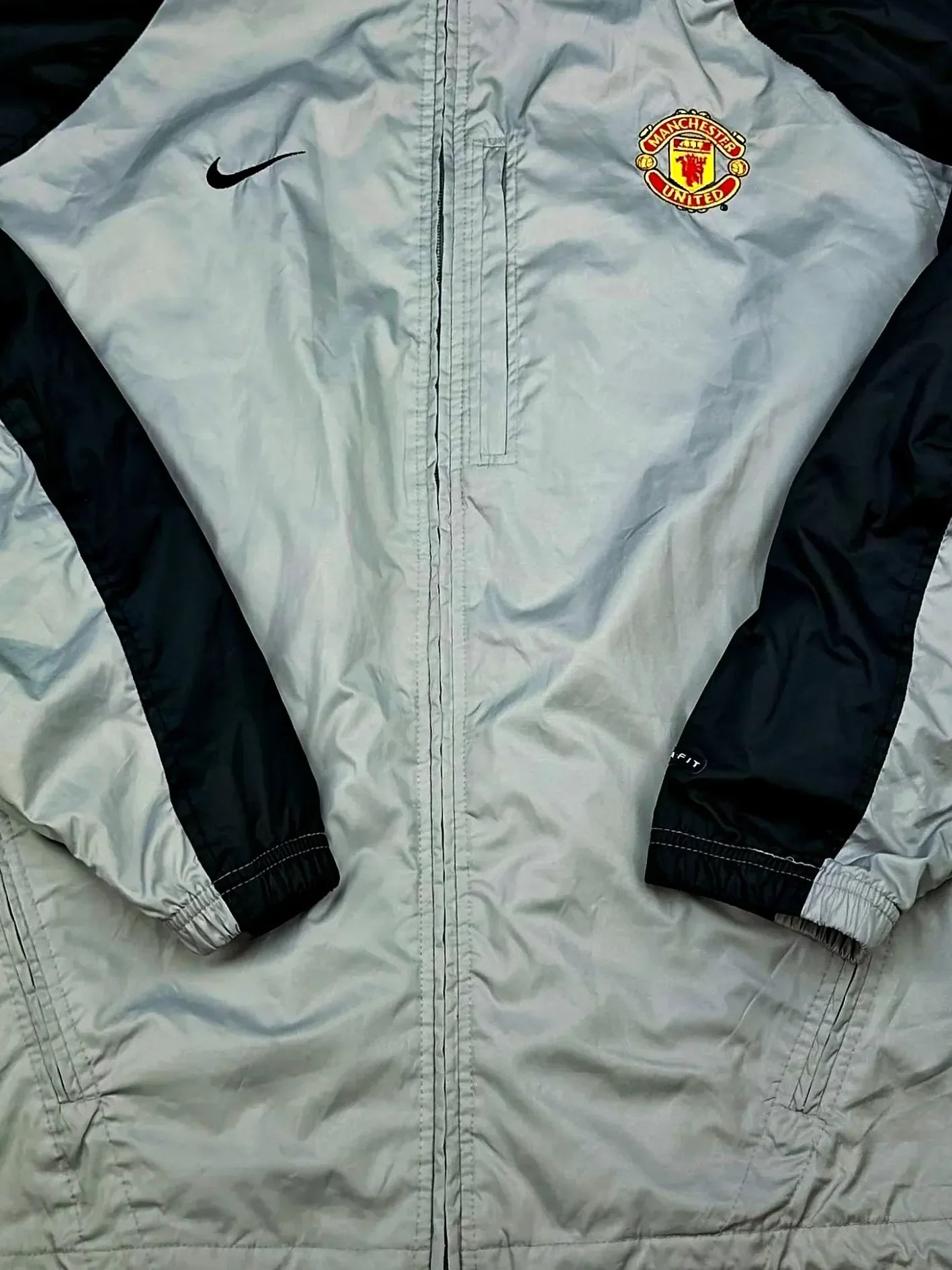 Manchester United 2003-2004 Training Jacket (Large)