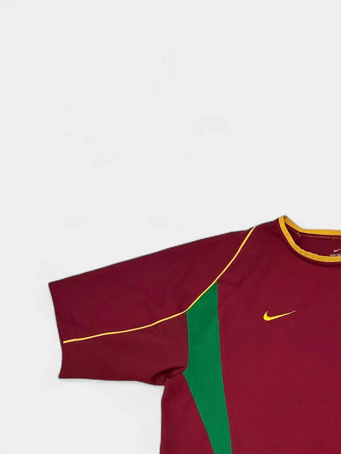 Portugal 2002-04 Football Shirt (Medium)