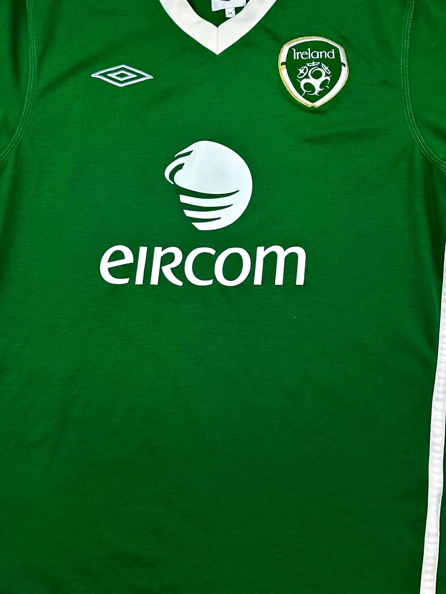 Republic of Ireland 2010-11 Home Shirt (Large)