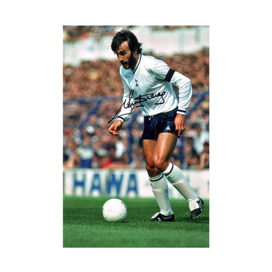 Ricardo Villa Signed 12x8 Image