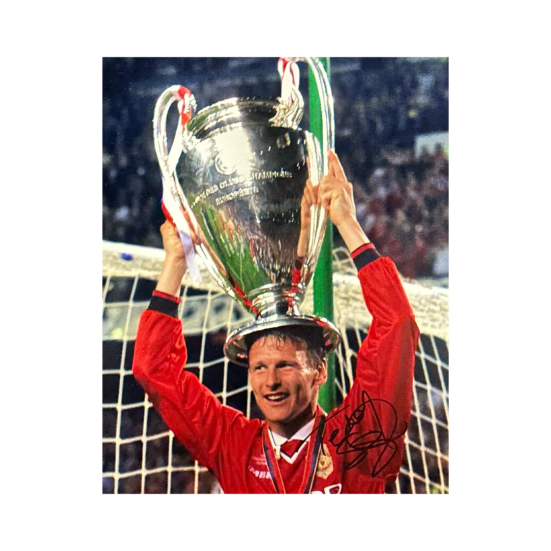 Teddy Sheringham Signed Manchester United 10x8 Photo 1