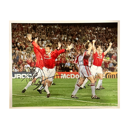 Teddy Sheringham Signed Manchester United 10x8 Photo 2