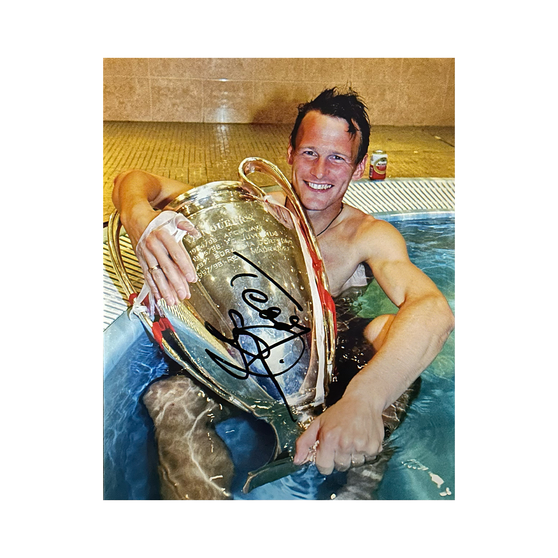 Teddy Sheringham Signed Manchester United 10x8 Photo 3