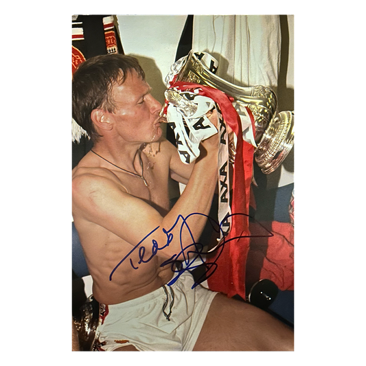 Teddy Sheringham Signed Manchester United 12x8 Photo