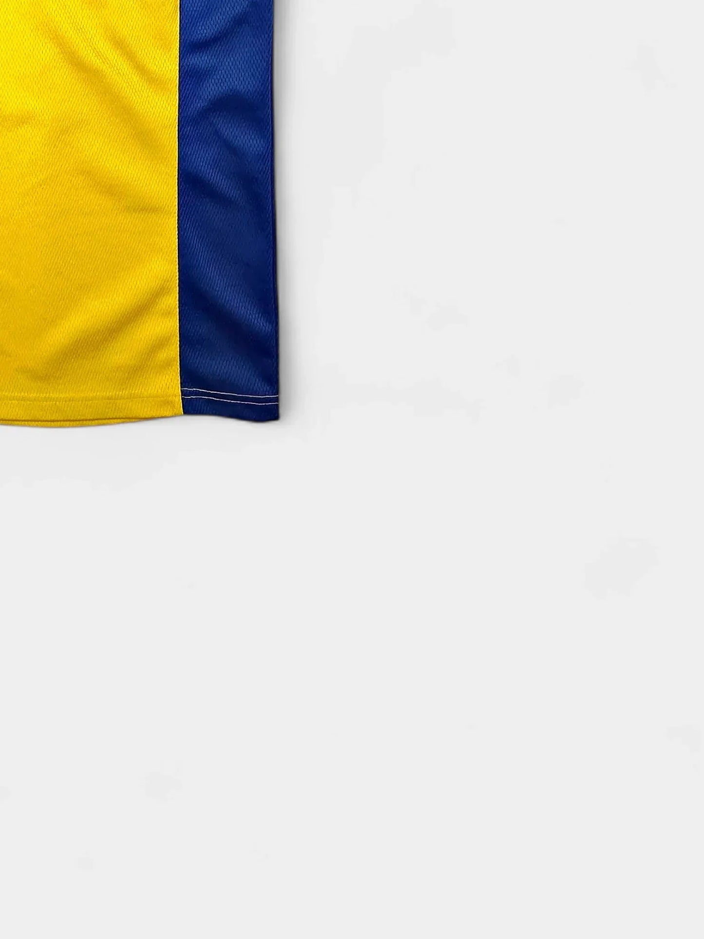 Torquay United 2003-05 football shirt (Medium)