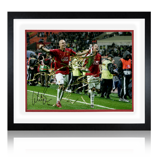 Wes Brown Signed Manchester United Image Deluxe Mount Frame