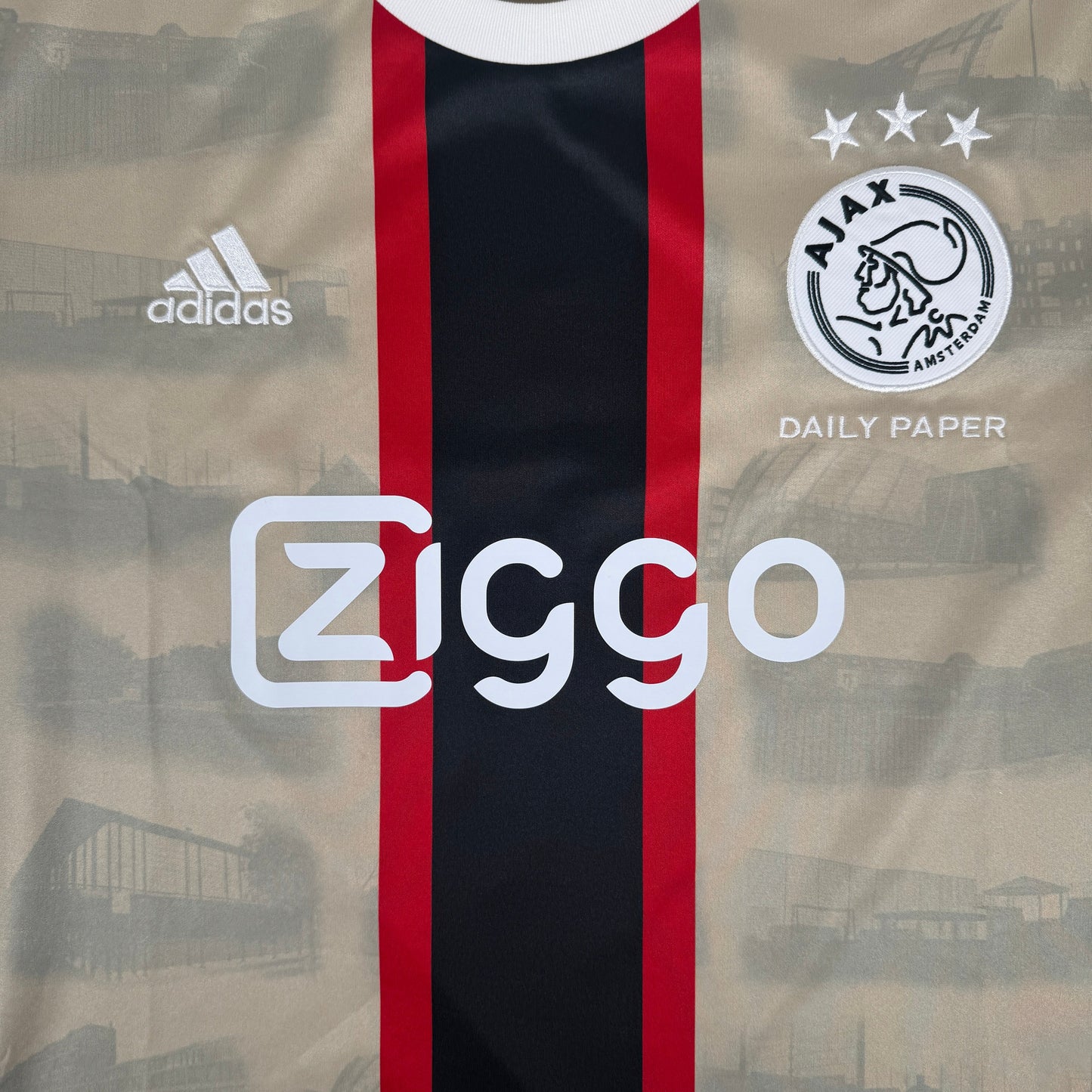 Ajax 2022/2023 Third x Daily Paper Football Shirt XL