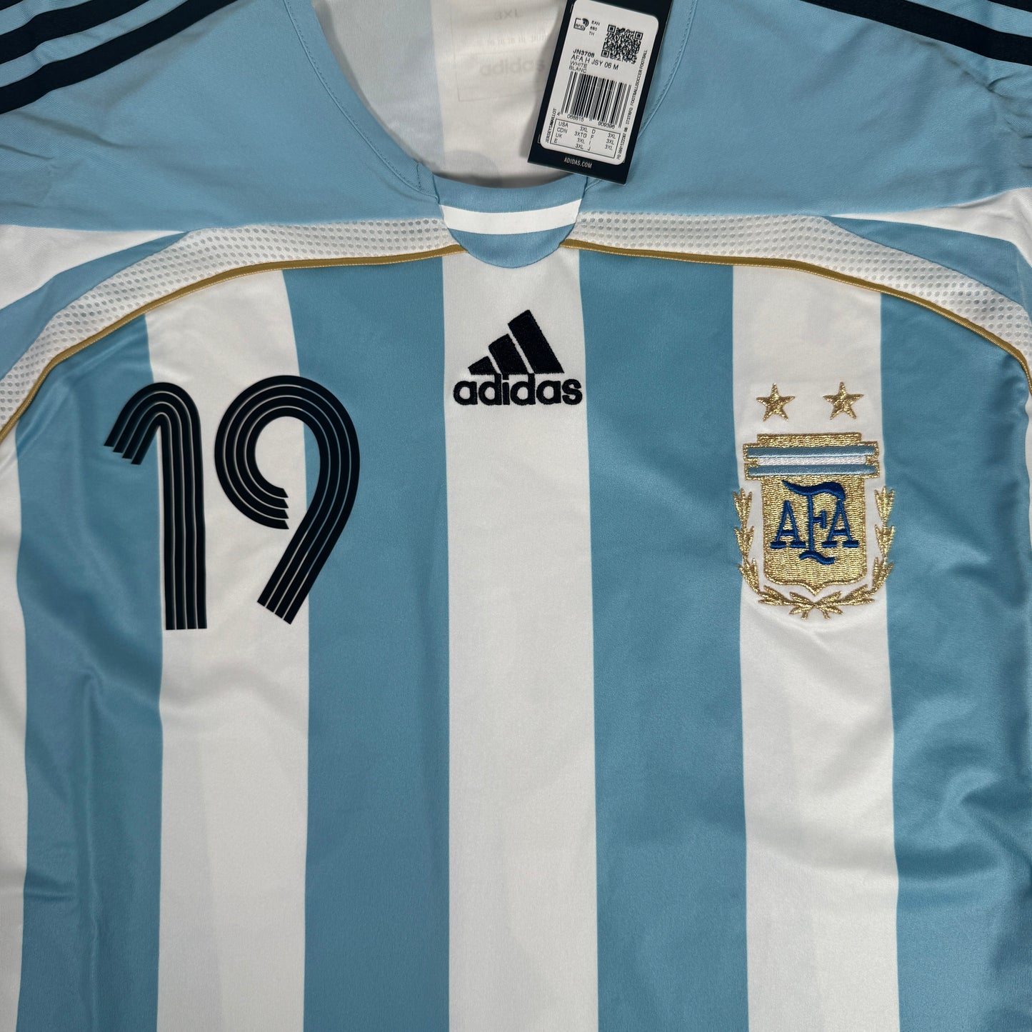 Argentina 2006/2007/2008 Home Football Shirt MESSI 19