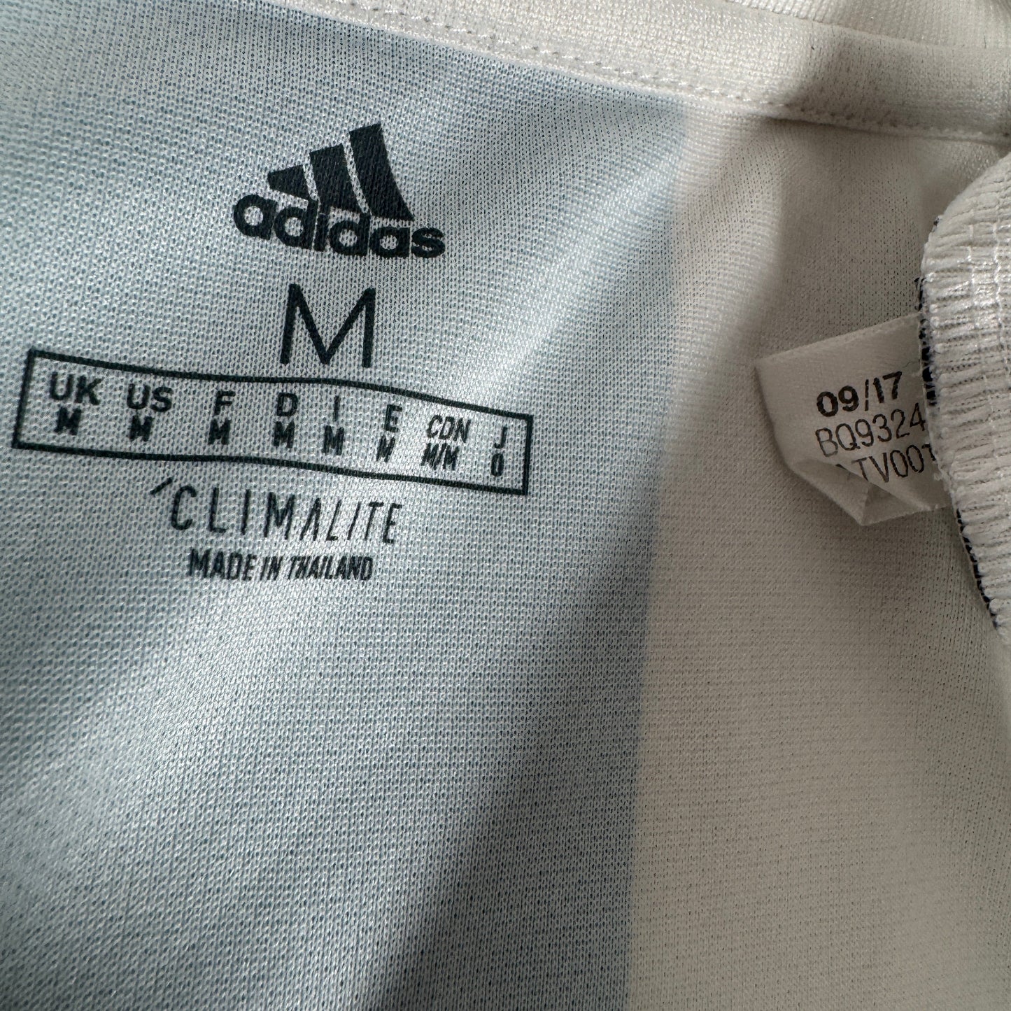 Argentina 2018/2019/2020 Home Football Shirt Medium