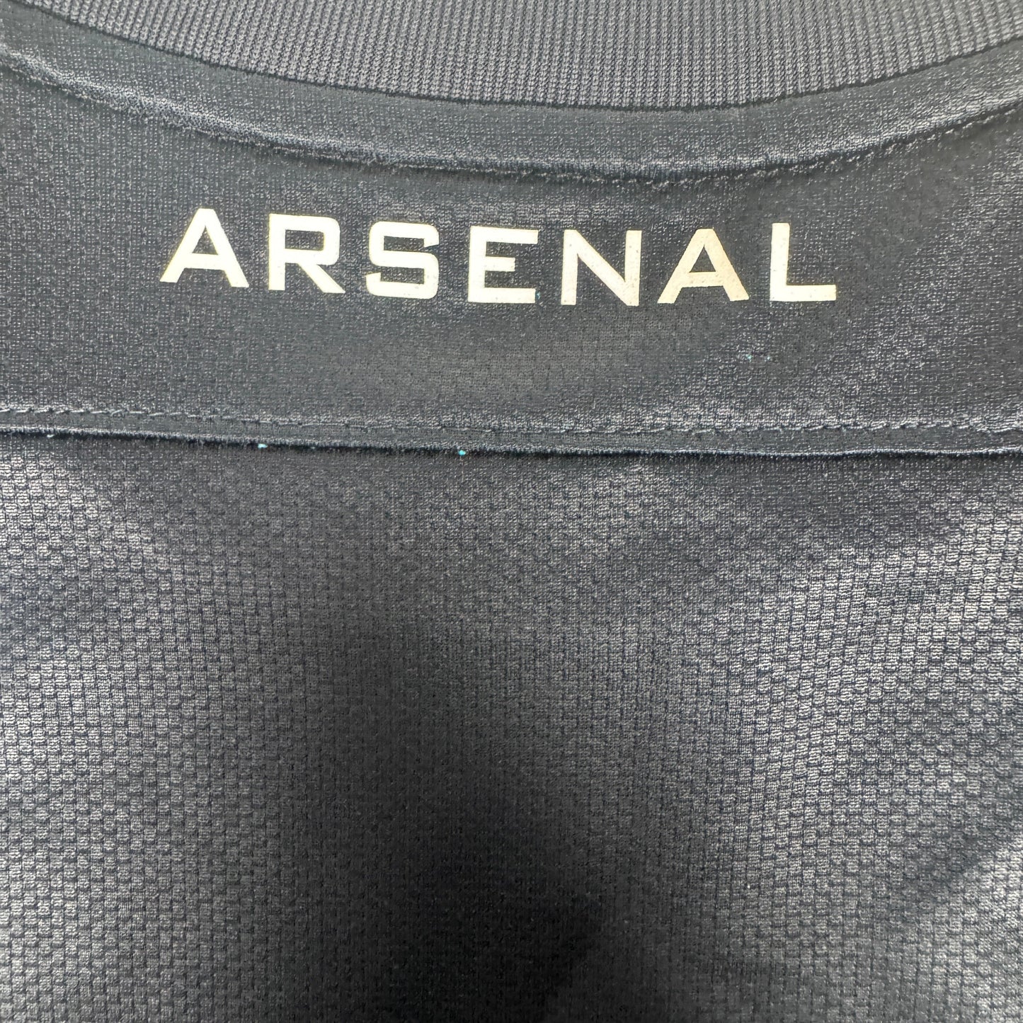Arsenal 2011/2012 Away Football Shirt Medium