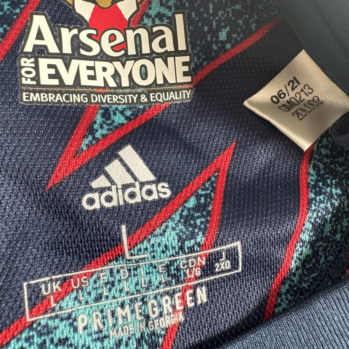 Arsenal 2021/2022 Third Football Shirt Large