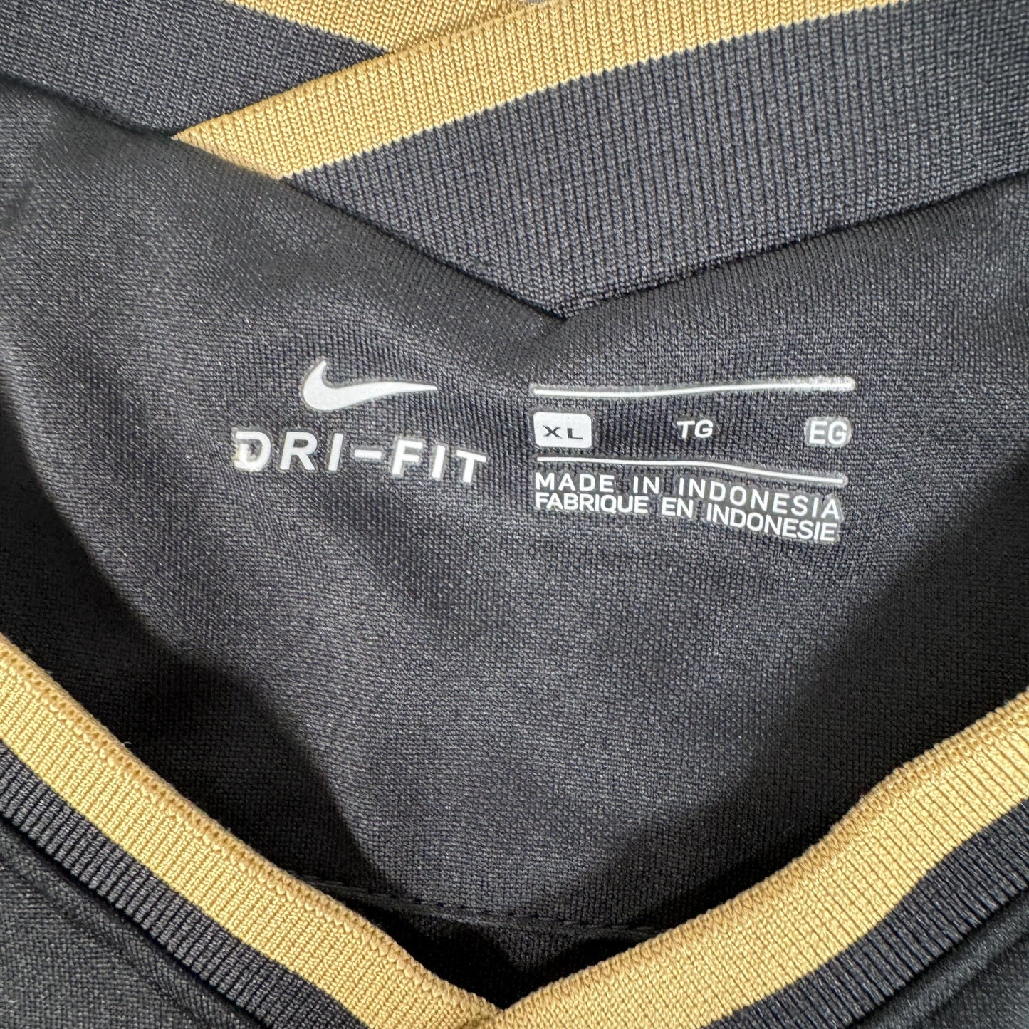 Barcelona 2020/2021 Away Shirt XL