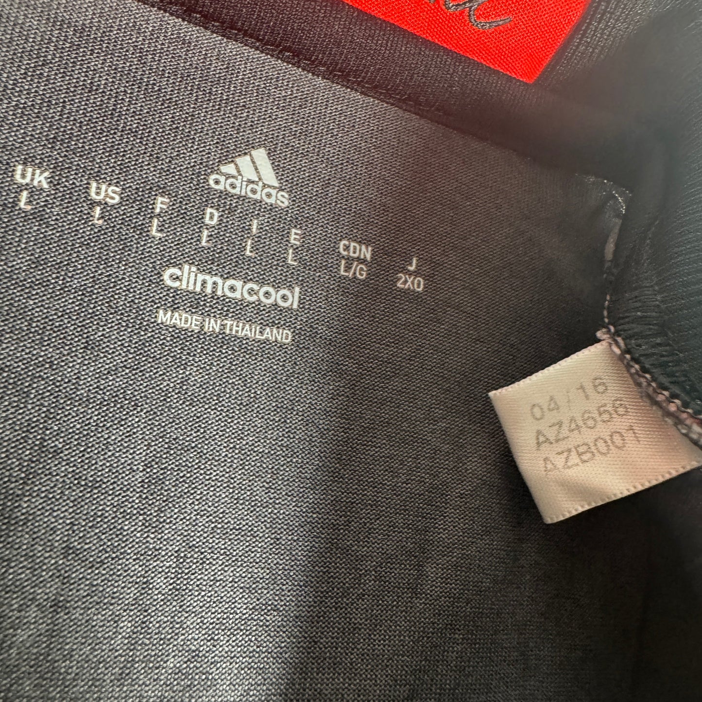 Bayern Munich 2016/2017 Away Shirt Large