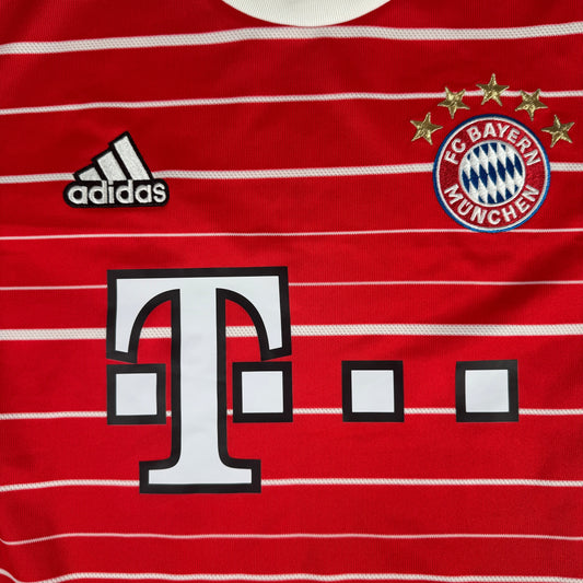 Bayern Munich 2022/2023 Home Football Shirt Medium