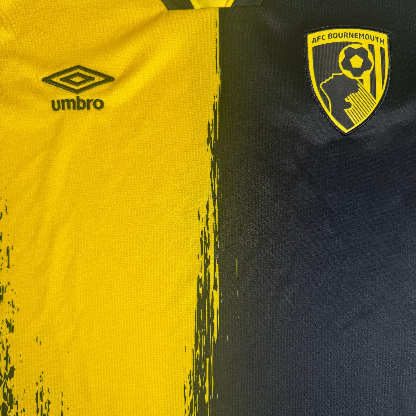 AFC Bournemouth 2023/2024 Sponsorless Third Football Shirt Medium