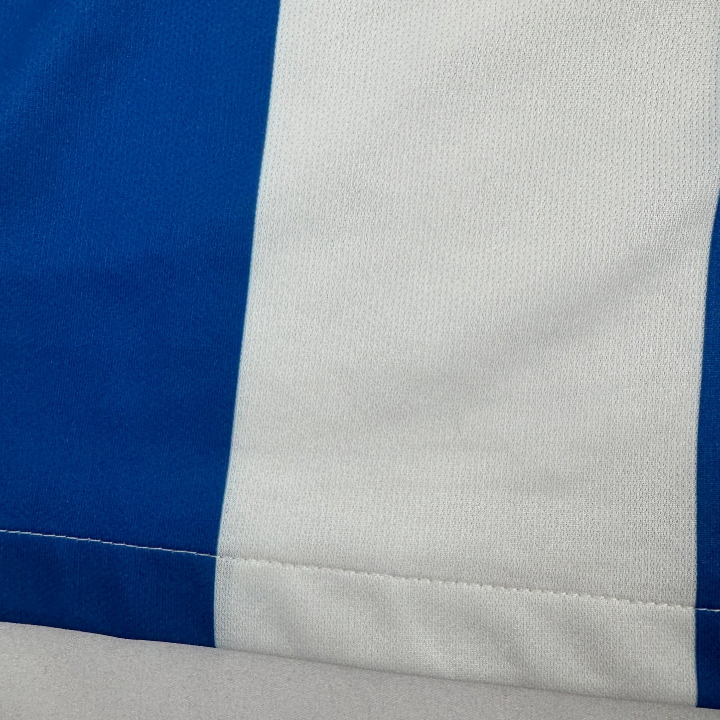 Brighton & Hove Albion 2018/2019 Home Football Shirt XL
