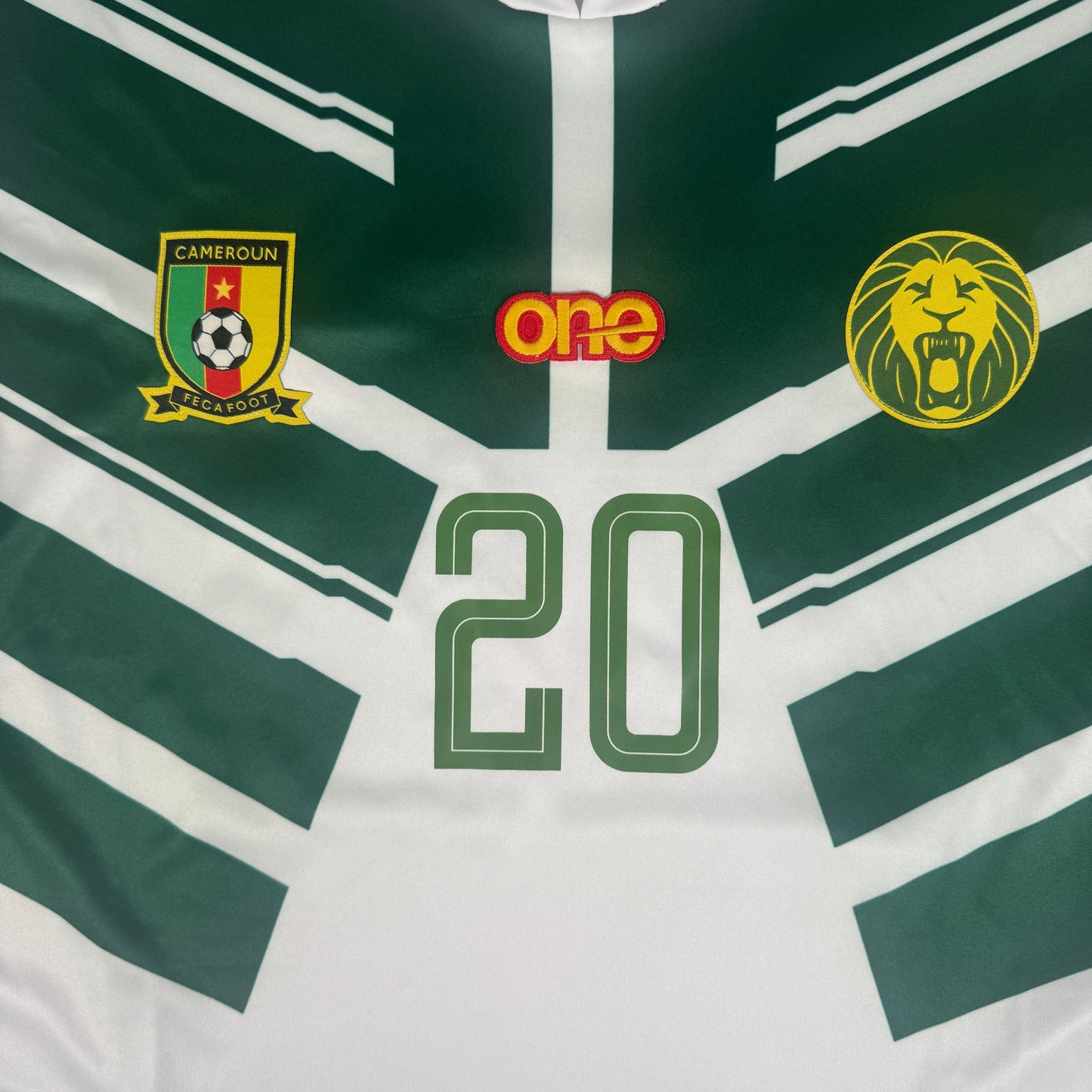 Cameroon 2022/2023/2024 Away Shirt 2XL MBUEMO 20