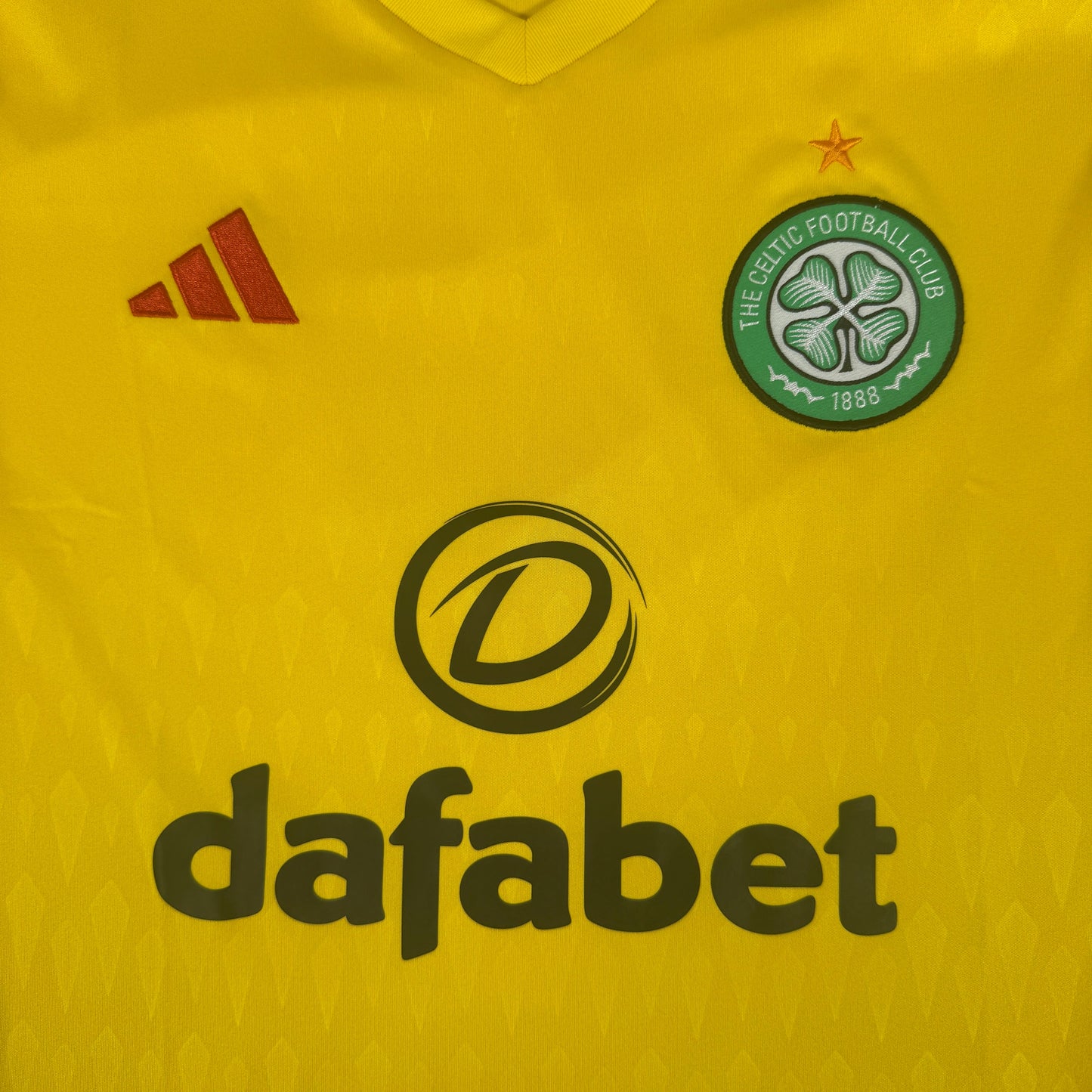 Celtic 2023/2024 Goalkeeper Football Shirt Medium