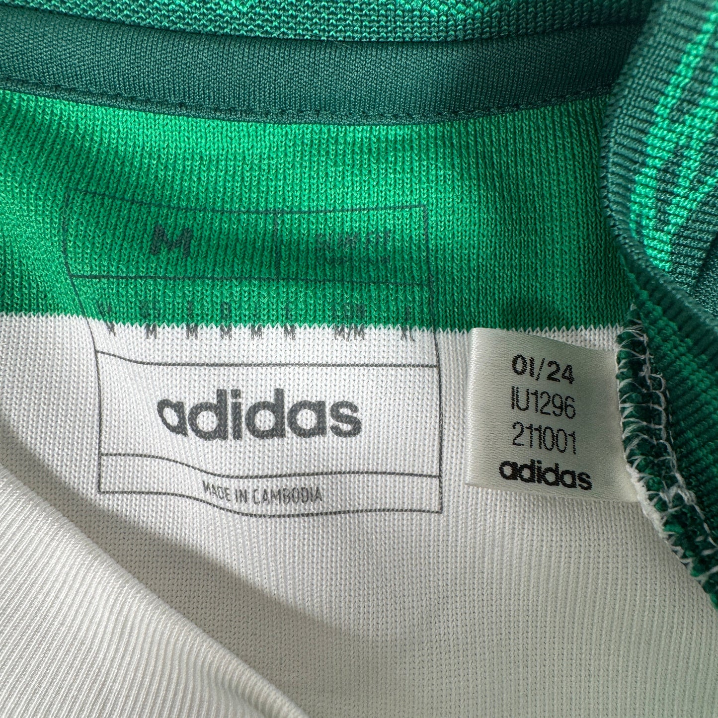 Celtic 2024/2025 Home Sponsorless Football Shirt Medium