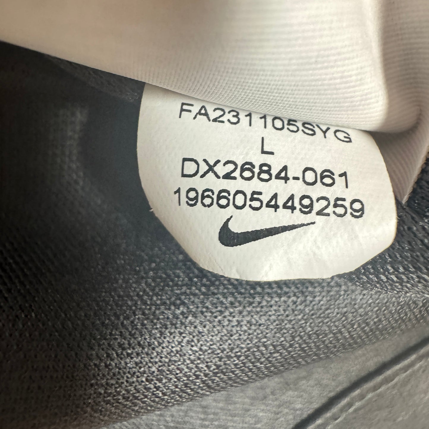 Chelsea FC 2023/2024 Goalkeeper Football Shirt Large