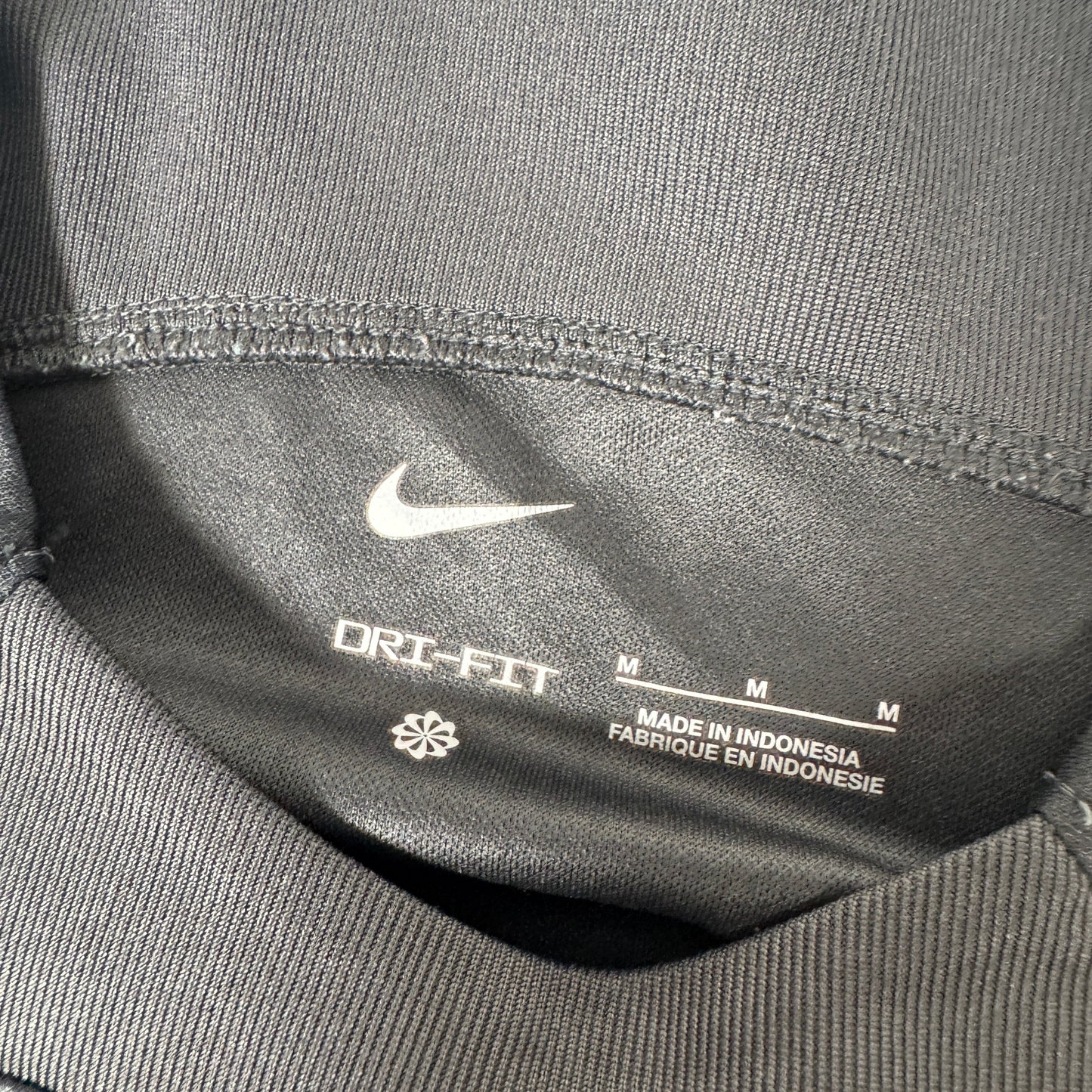 Chelsea 2023/2024 Goalkeeper Football Shirt Medium