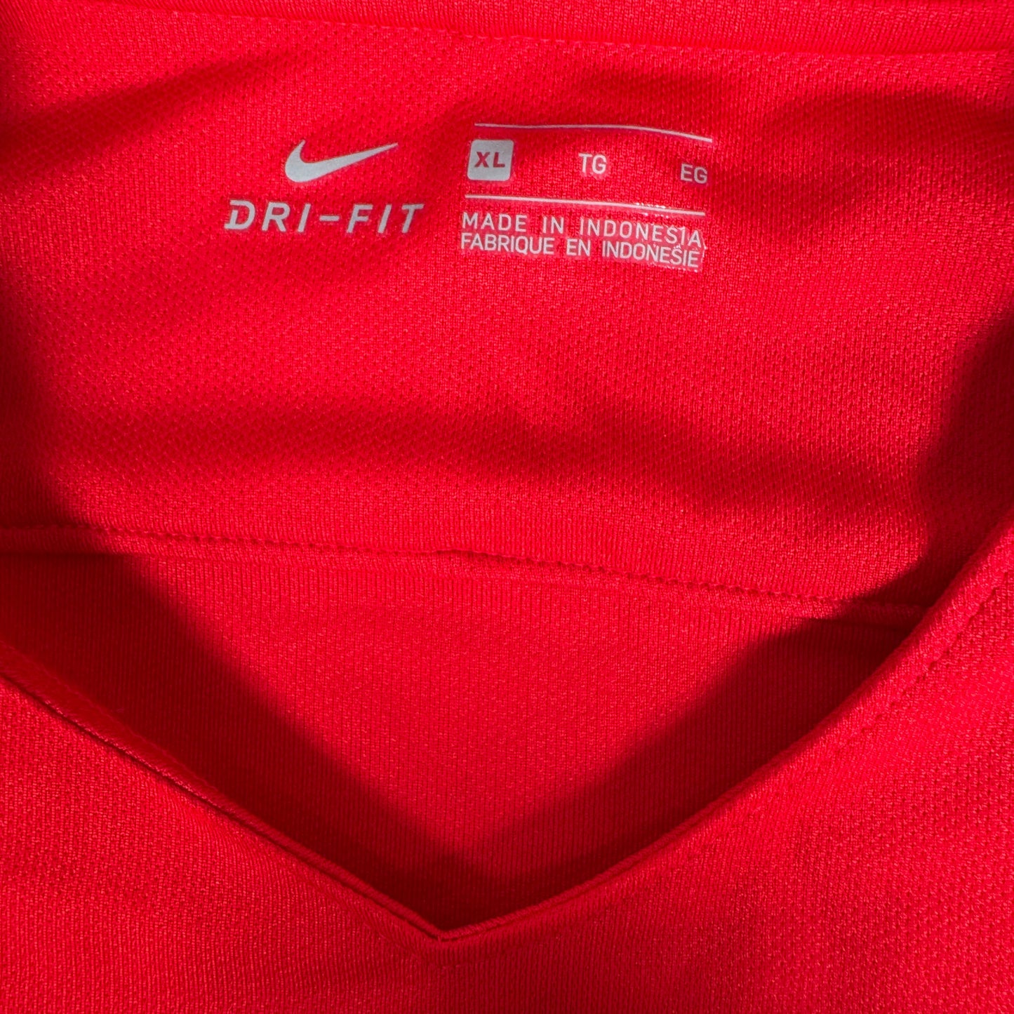 Eintracht Frankfurt 2016/2017 Away Football Shirt XL