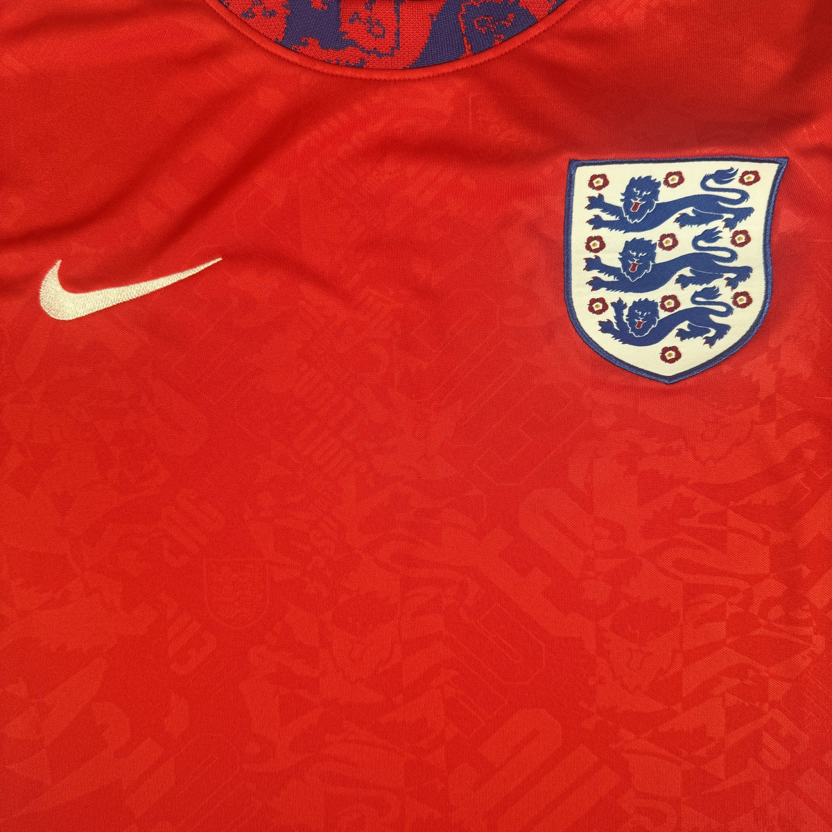 England 2020/2021/2022 Pre-Match Training Football Shirt XL