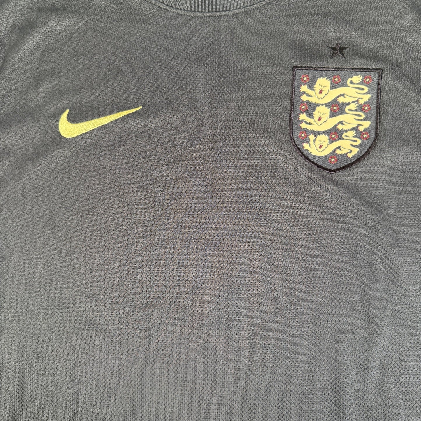 England 2024/2025/2026 Away Football Shirt Medium