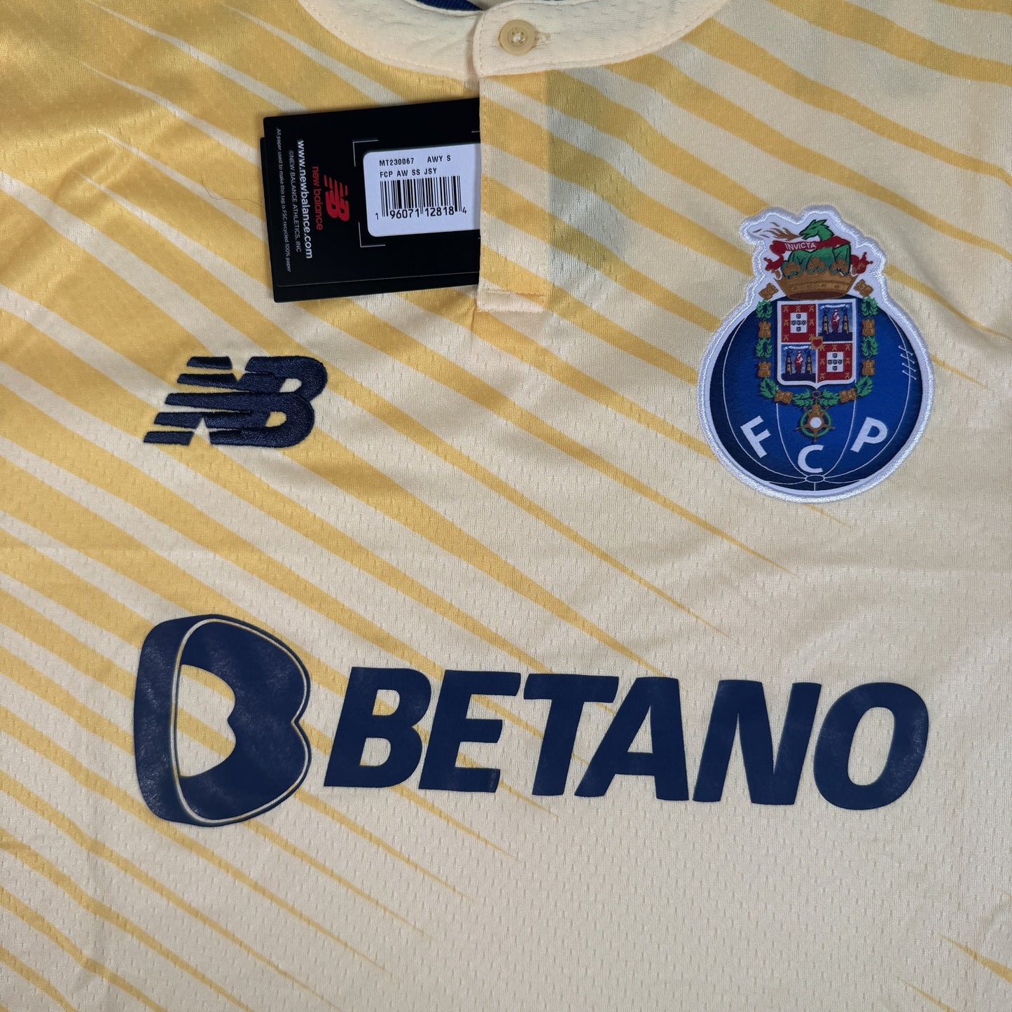 FC Porto 2022/2023 Away Shirt Small BNWT