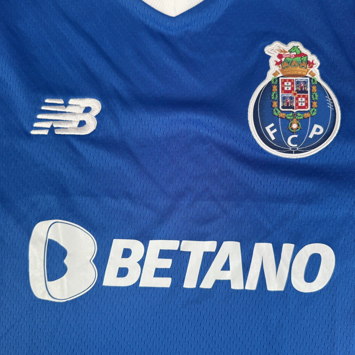 FC Porto 2022/2023 Third Shirt Small